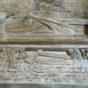 Monasterio de Irache  - bishop's tomb in north aisle