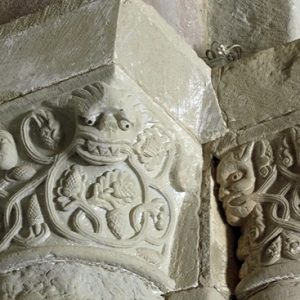 Iglesia Santa Maria de Eunate - carved capitals