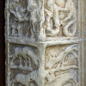 Artajona, Iglesia de San Saturnino - detail west door