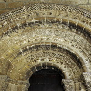 San Martin de Unx, Iglesia San Martin de Tours - west door