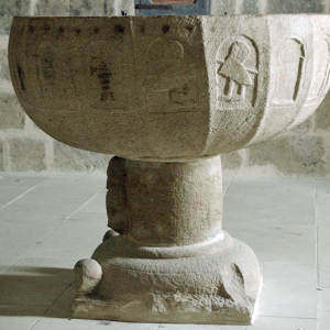 Ujué, Iglesia Santa Maria - font
