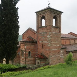 Santa Maria Di Vezzolano
