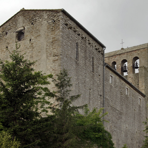 Lapenne, church
