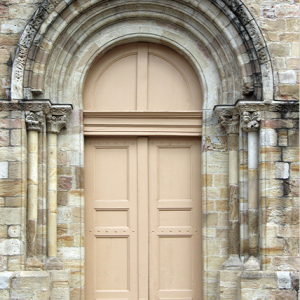 Foix, Abbatiale St-Volusien - south door
