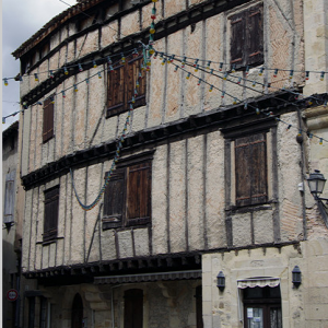 Alet-les-Bains - Place de la République