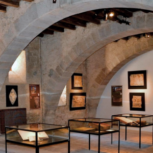 Abbaye de St Papoul - Exhibition area in the Refectory