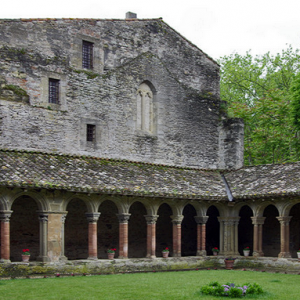Abbaye de St Papoul - cloisters