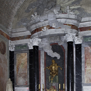 St Lizier, St Girons Cathedral - south transept altar