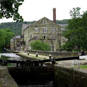 Rochdale Canal, Hebden Bridge