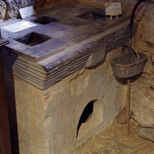 Maison Forte de Reignac - stove