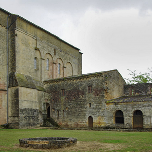 Saint-Avit-Sénieur Abbey - cloisters
