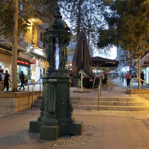 Wallace Statue