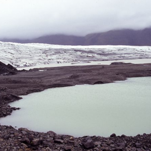 Skaftafellsjökull - snout and lake