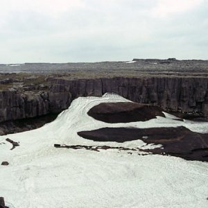 Between Dettifoss and Selfoss