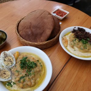 Hummus