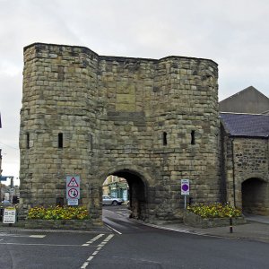 Bondgate Tower, Alnwick