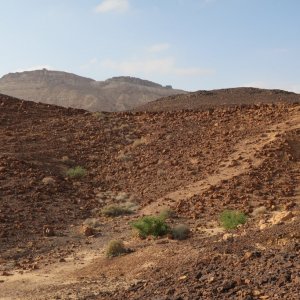 Mitzpe Ramon - Hiking in the Crater