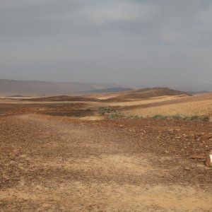Mitzpe Ramon - Hiking in the Crater
