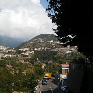 road up to Ravello from Amalfi