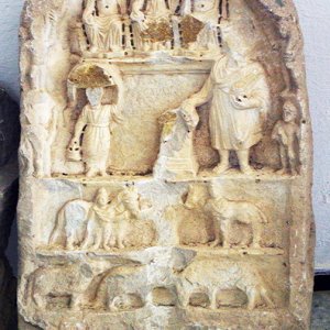 Elles Tombs - Roman plaque in museum