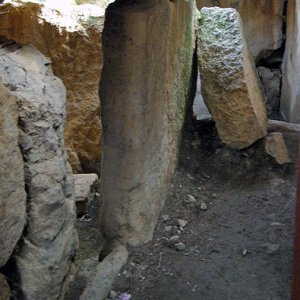 Elles Tombs - Main tomb, chamber