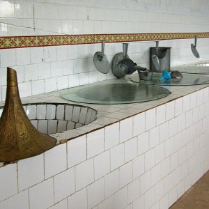 Ksar Ezzit - sinks for separating oil from wate