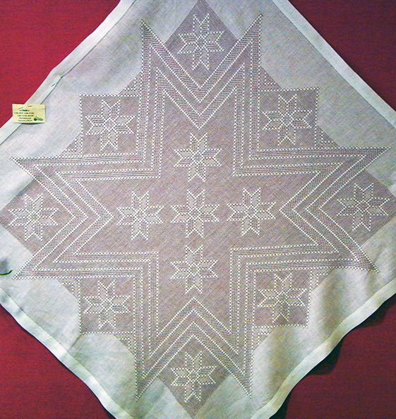 Angles-sur-l'Anglin - drawn thread embroidery.png