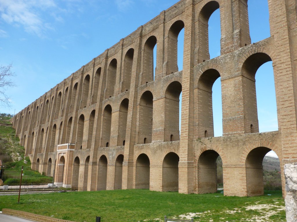 Aquaduct at Valle di Maddaloni