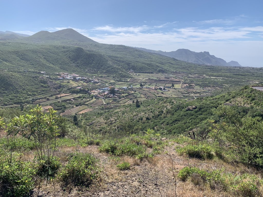 Arriba Valley Hike