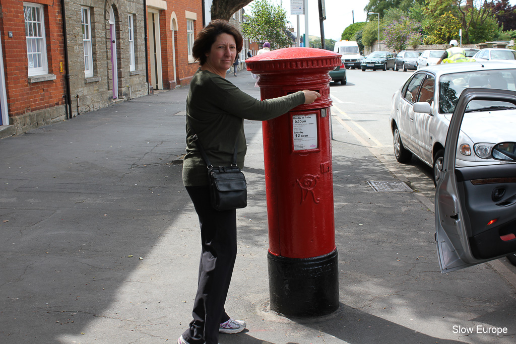 British Letter Box - Queen Victoria