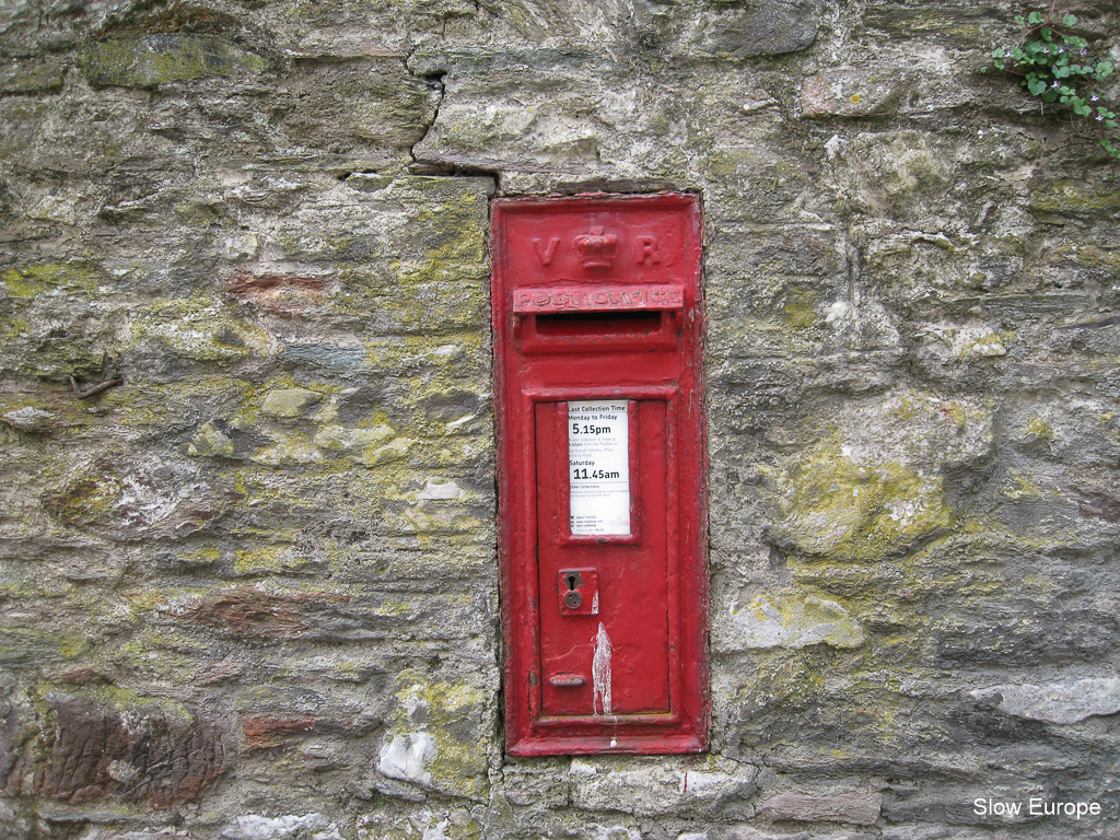 British Letter Box - Queen Victoria