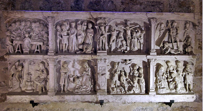 Carennac, Priory Church of St Peter - base of the entombment of Christ in the Chapter house
