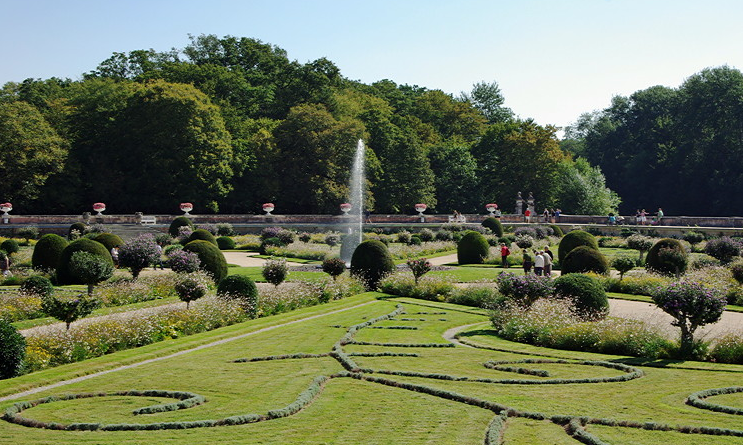 Château de Chenonceau - Diane de Poitier's garden.png