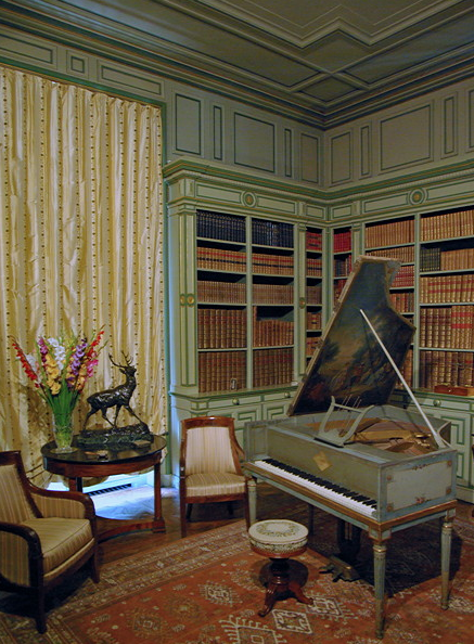 Château de Cheverny - library.png