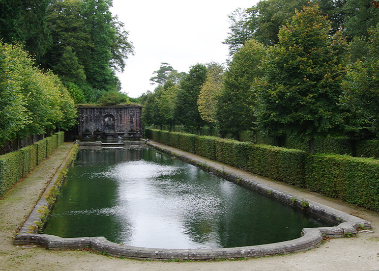 Château de Trévarez water garden