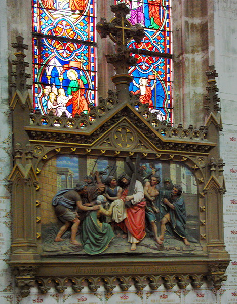 Châteauneuf-sur-Cher, Basilique Notre-Dame des Enfants - station of the cross.png