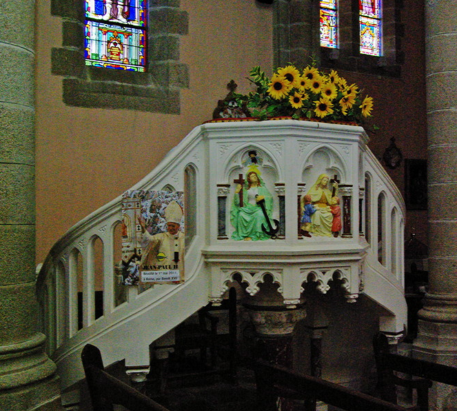 Church of Sacré-Cœur, Plumelec - pulpit