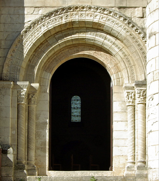 Collegiale de St-Aignan - south door.png
