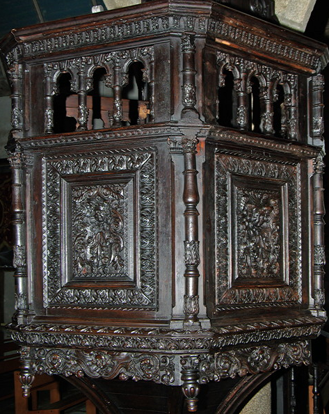 Commana church, pulpit