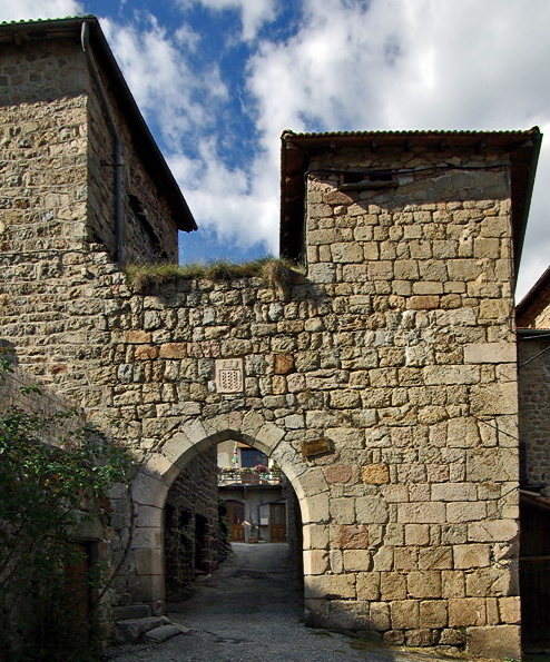 Désaignes, Fornat gate