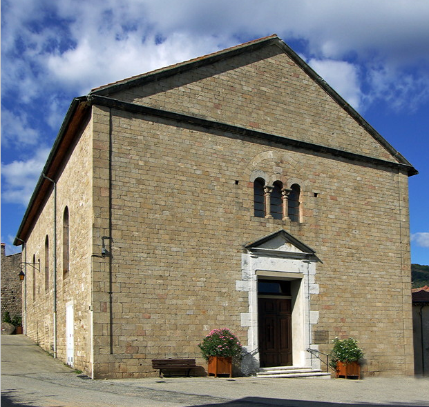 Désaignes, temple west front