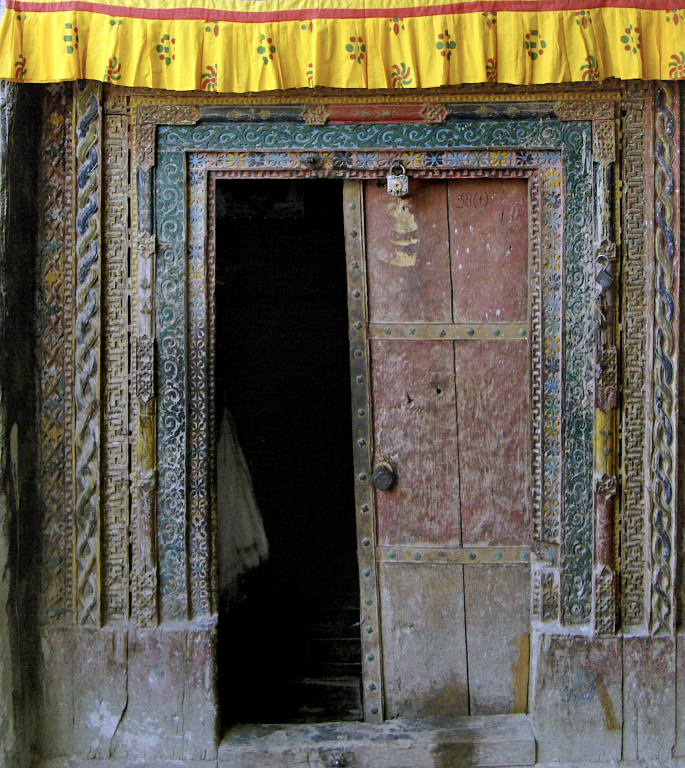 Doorway to Serzing, Basgo Gompa