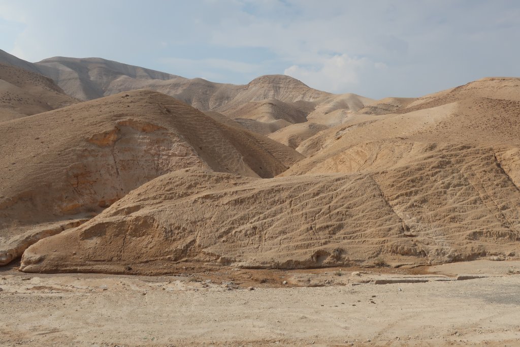 Driving to the Dead Sea