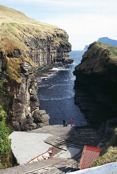 E4 Gjógv Harbour