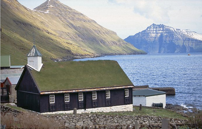 E9 Funningur Church