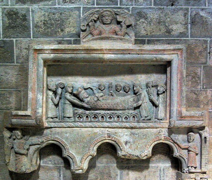 Église du Prieuré de Chamalieres-sur-Loire - burial scene of a bishop