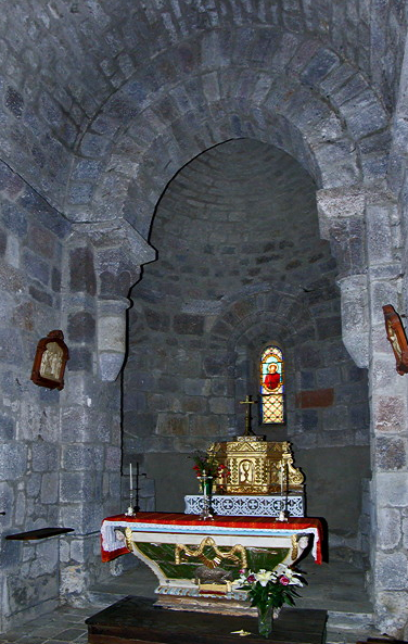 Église St-Martin-Cantalès - chancel apse