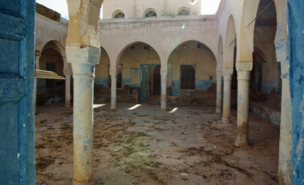 Er Riadh - courtyards of old synagogue