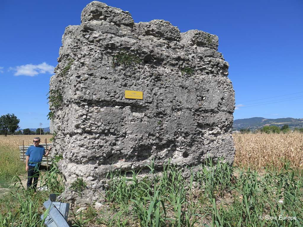 Foligno Tombs