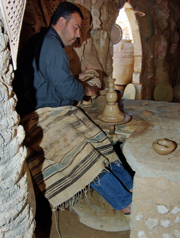 Guellala pottery